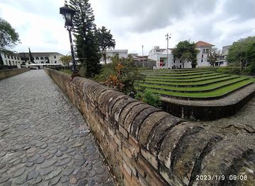 colombia/popayan/landmark/puente-del-humilladero