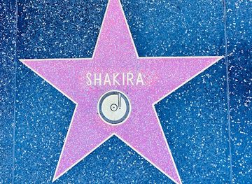 california/burbank/landmark/shakira-of-fame