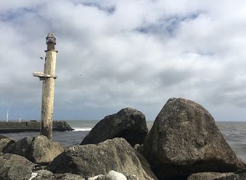new-zealand/greymouth/landmark/northern-breakwater-shipwreck-point