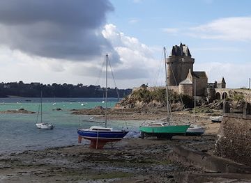 france/saint-malo/landmark/la-cale-solidor-saint-malo