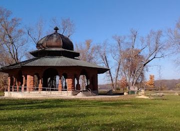 wisconsin/la-crosse/landmark/pettibone-park