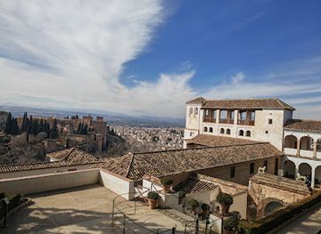 spain/granada/landmark/monument-to-aguador