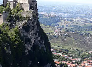 Galleria Montale - San Marino Train