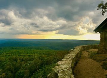 arkansas/arkansas-highland/landmark/white-rock-mountain