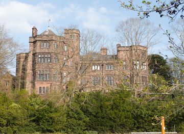 united-kingdom/cheshire/landmark/walmoor-hill-douglas-castle