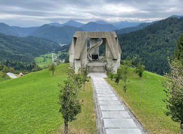 slovenia/bohinj/landmark/drazgose-spomenik