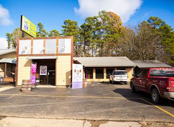 oklahoma/kiamichi-country/landmark/girls-gone-wine