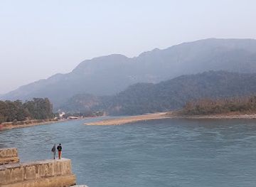 india/rishikesh/landmark/marine-drive-aastha-path