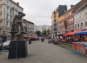 germany/hamburg/st-pauli/landmark/hans-albers-platz