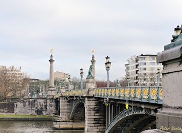 belgium/wallonia/landmark/pont-de-fragnee