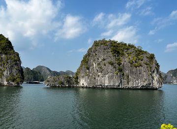 vietnam/cat-ba-island/landmark/cat-ba-national-park