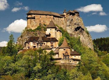 slovakia/zilina-region/landmark/orava-castle