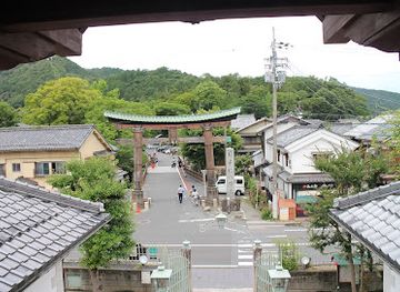 japan/omi/landmark/haku-un-kan-white-cloud-house