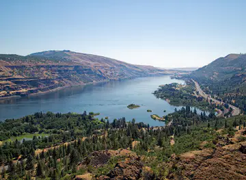 Rowena Crest Viewpoint