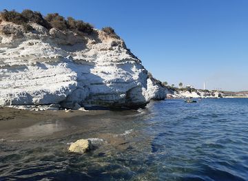 cyprus/governor-s-beach/landmark/governor-s-beach-blue-flag