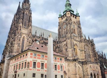 czechia/prague/hradcany/landmark/obelisk-at-prague-castle