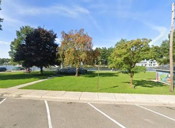 michigan/saugatuck/landmark/chain-ferry-historical-marker