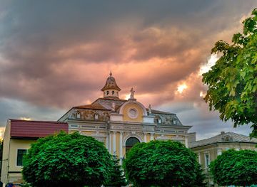 romania/targu-jiu/landmark/teatrul-dramatic-elvira-godeanu