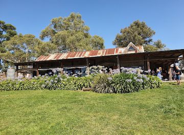 australia/yarra-valley/landmark/yering-farm-wines