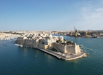 malta/southern-harbour/landmark/birgu-waterfront