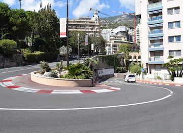 monaco/monaco-grand-prix-circuit/landmark/fairmont-hairpin