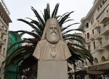 greece/thessaly/landmark/emilianos-lazaridis-monument