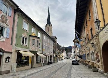 austria/innsbruck/landmark/ludwigstrasse