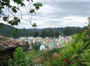 guatemala/quetzaltenango/landmark/cementerio-de-chichicastenango