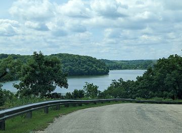 wisconsin/blue-hills/landmark/yellowstone-lake-state-park