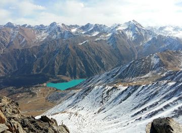 kazakhstan/big-almaty-lake/landmark/big-almaty-peak