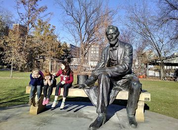idaho/boise/downtown-boise/landmark/julia-davis-park