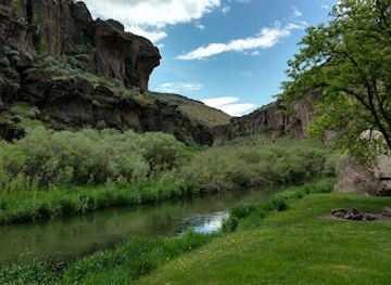idaho/magic-valley/landmark/balanced-rock-park