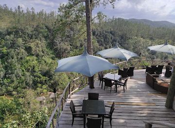 belize/caracol/landmark/gaia-riverlodge