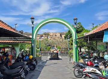 indonesia/yogyakarta/landmark/pasar-ngasem