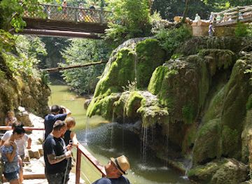 romania/muntenia/landmark/bigar-cascade-falls
