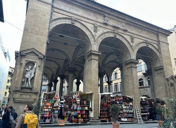 italy/florence/landmark/loggia-del-mercato-nuovo