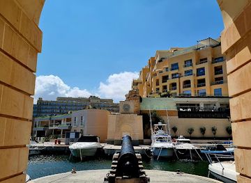 malta/st-julian-s/landmark/portomaso-marina
