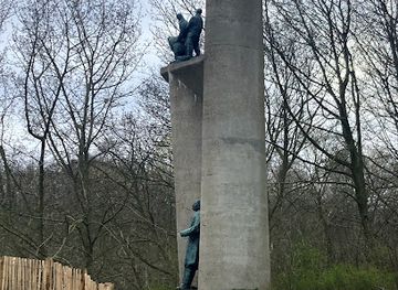 netherlands/the-hague/landmark/monument-troelstra
