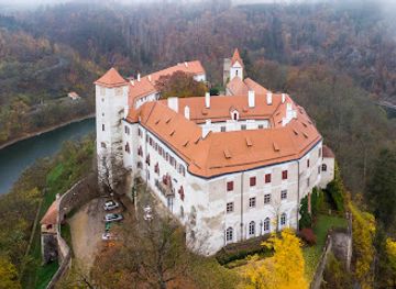 czechia/moravia/landmark/bitov-castle