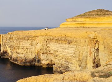 malta/gozo-citadel/landmark/big-cave-ghar-tal-qrewis