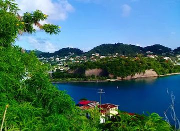 grenada/saint-george/landmark/st-george-s-inner-harbour