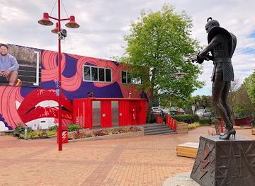 Riff Raff Statue - Celebrating Richard O'Brien & The Rocky Horror Show