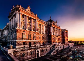 spain/madrid/gran-via/landmark/royal-palace-of-madrid