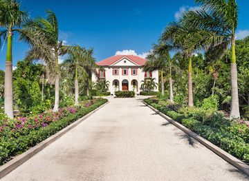 turks-and-caicos-islands/providenciales/landmark/island-escapes-turks-caicos