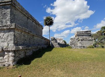 mexico/tulum/landmark/casa-del-chultun
