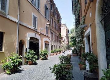 vatican-city/vatican-pinacoteca/landmark/via-margutta