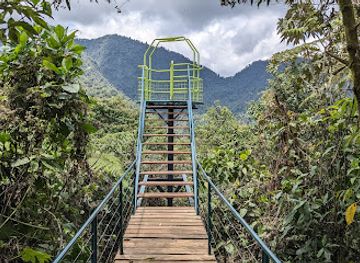 ecuador/mindo-cloud-forest/landmark/minjoy-park