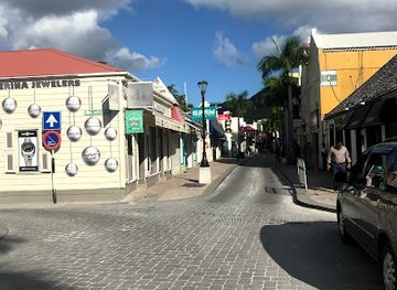 sint-maarten/cul-de-sac/landmark/sea-trek-helmet-diving