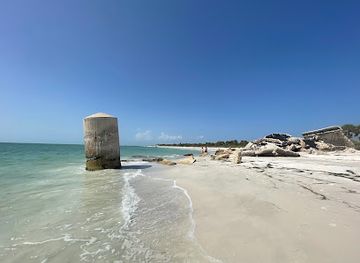 florida/tampa-bay-area/landmark/fort-dade