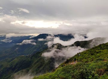 india/shillong/landmark/laitlum-canyon